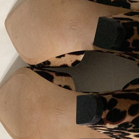 Barely used, very comfortable shoe. - Picture 7 of 7